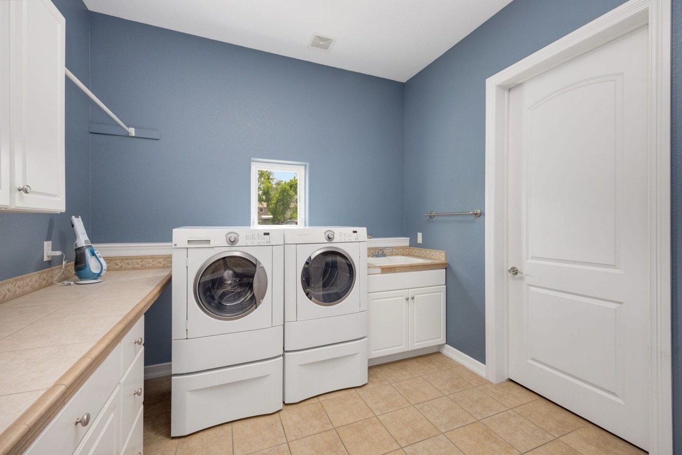 Laundry, Mudroom & Utility Rooms